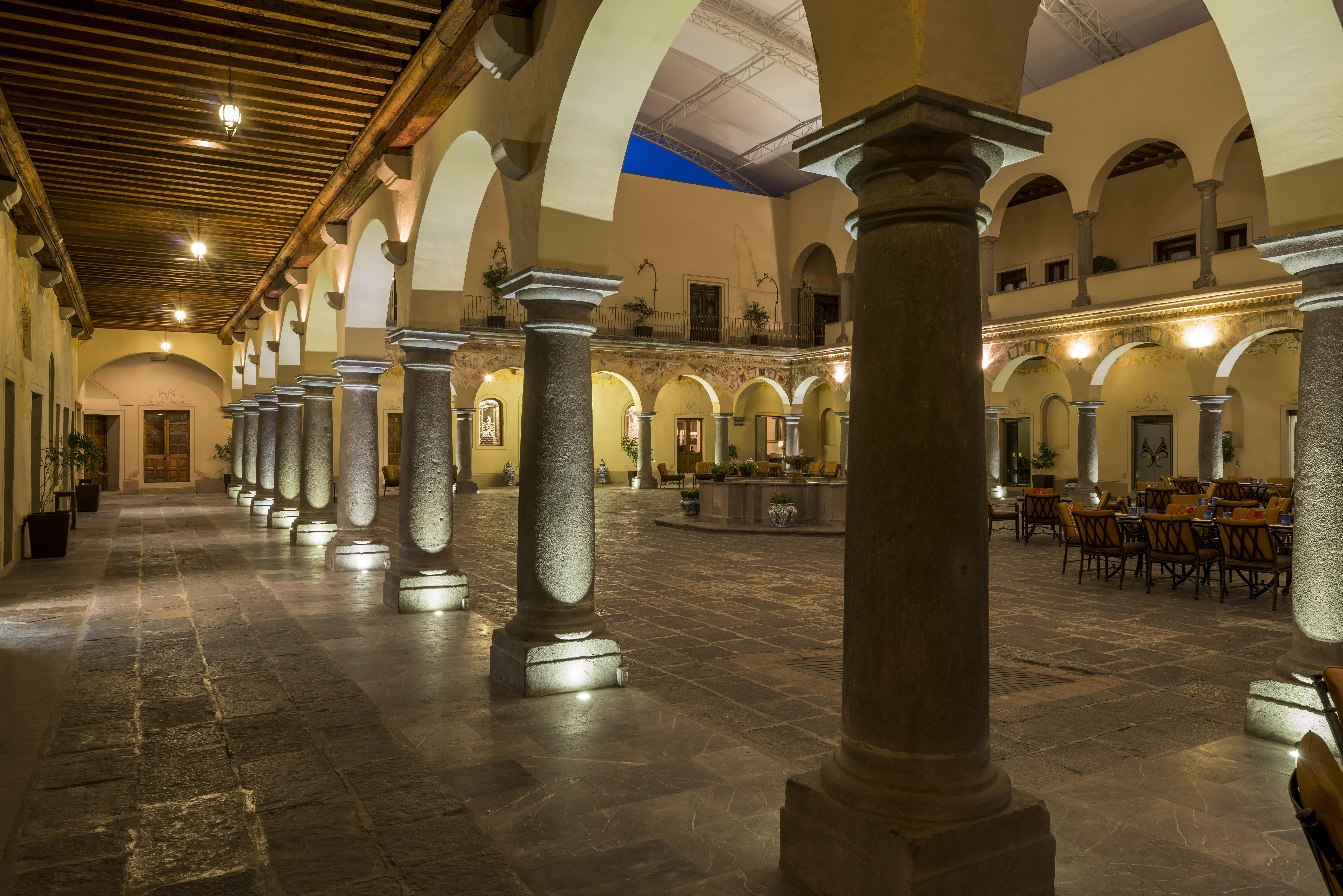 Hotel Quinta Real Puebla de Zaragoza Esterno foto The interior of the museum