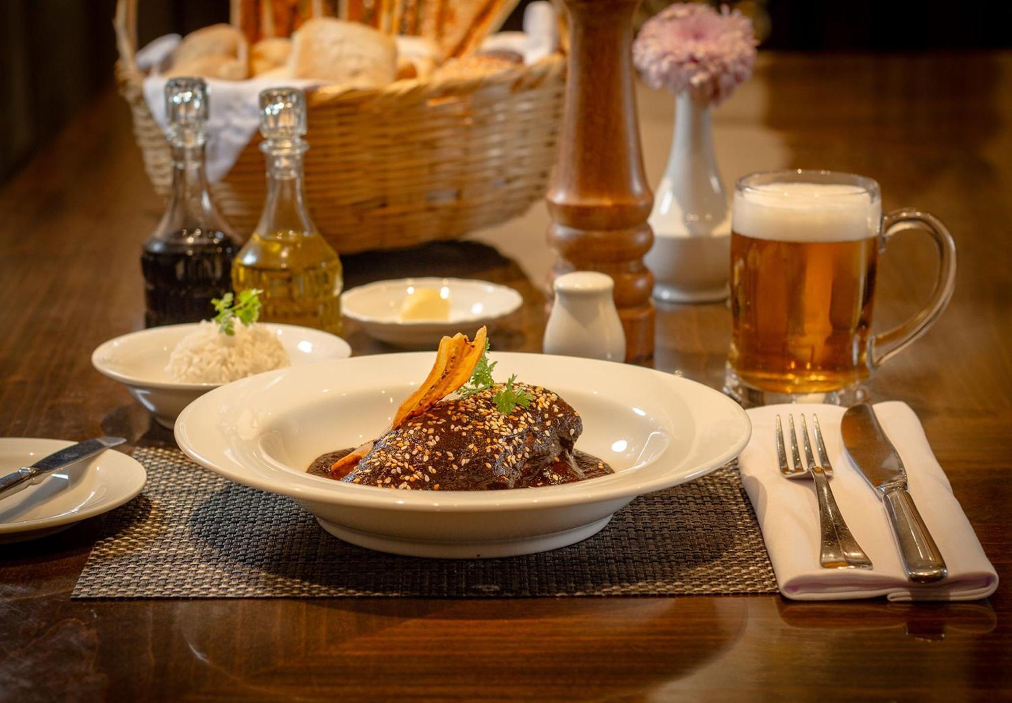 Hotel Quinta Real Puebla de Zaragoza Esterno foto A plate of mole