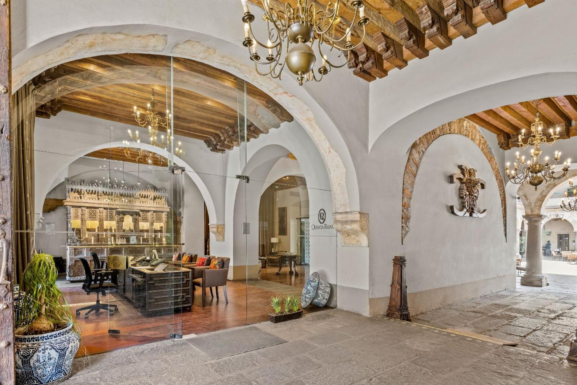 Hotel Quinta Real Puebla de Zaragoza Esterno foto Interior of the hotel