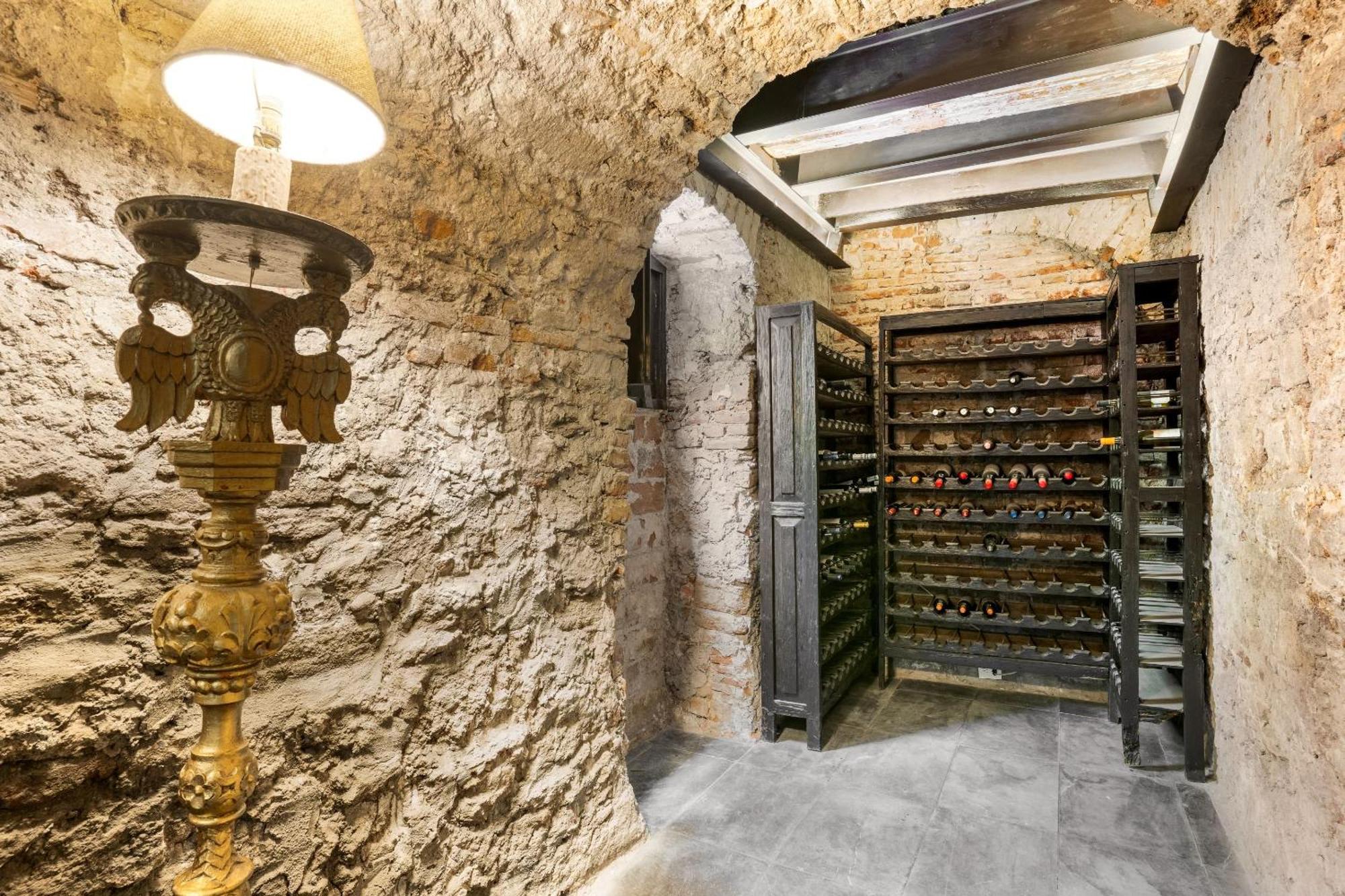 Hotel Quinta Real Puebla de Zaragoza Esterno foto Wine cellar